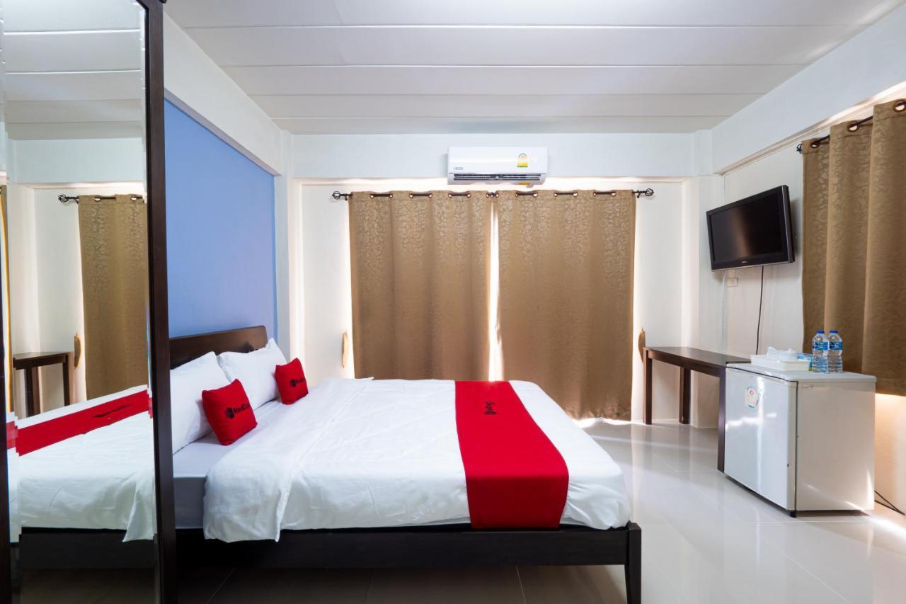Si Fah At Bangsaen Hotel Ban Rong Khoei Esterno foto