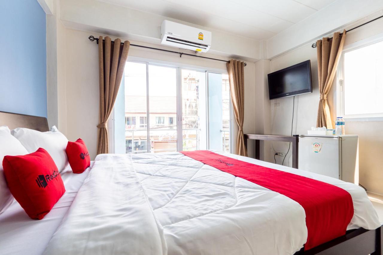 Si Fah At Bangsaen Hotel Ban Rong Khoei Esterno foto