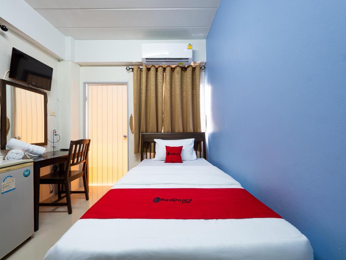 Si Fah At Bangsaen Hotel Ban Rong Khoei Esterno foto