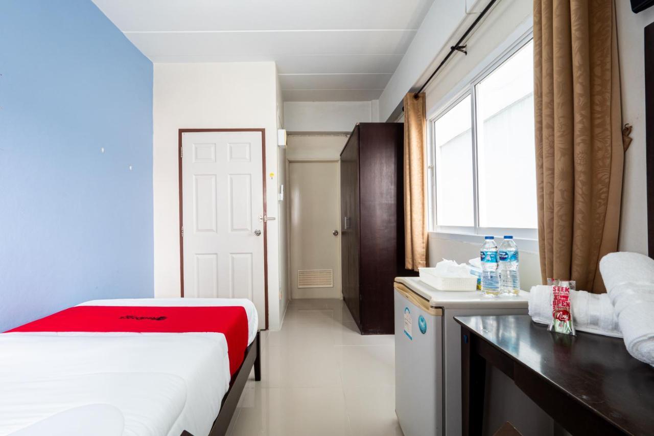 Si Fah At Bangsaen Hotel Ban Rong Khoei Esterno foto